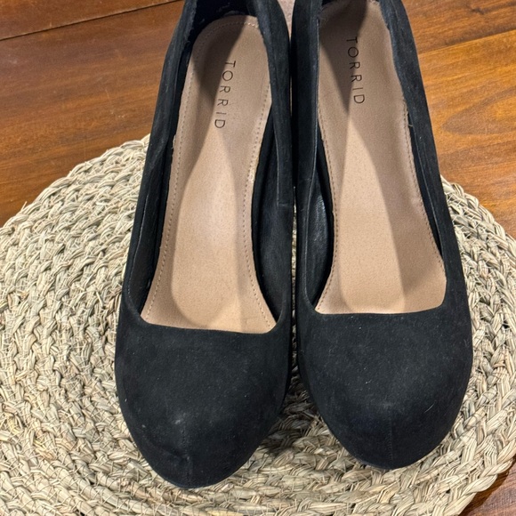 TORRID Wide Width Pumps Size 13 WW - Picture 2 of 3